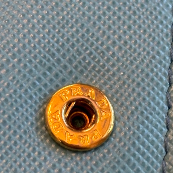 Prada Wave Continental Wallet Blue
Saffiano Leather - Picture 13 of 16